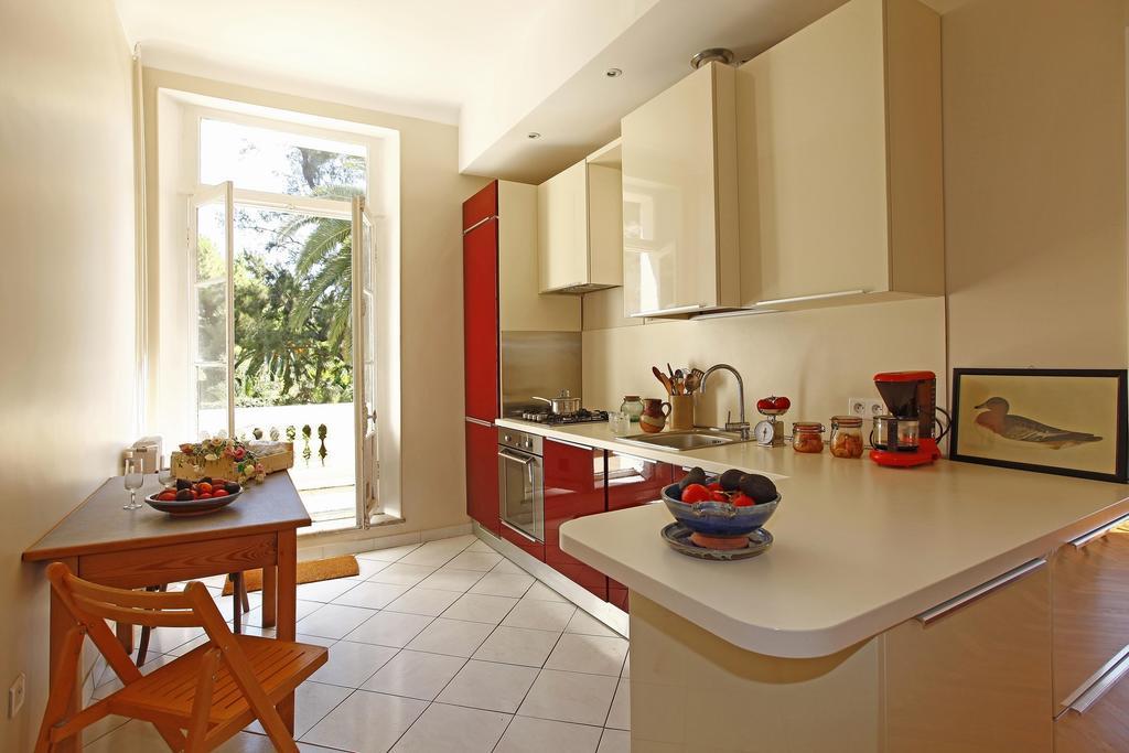 Palmeraie - Magnifique Appartement D'Epoque Avec Vue Mer 4 Personnes Avec Terrasse Le Port Nice Phòng bức ảnh